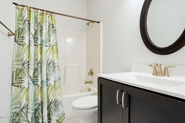 23 Stonegate Circle, Hampstead, NC 28443