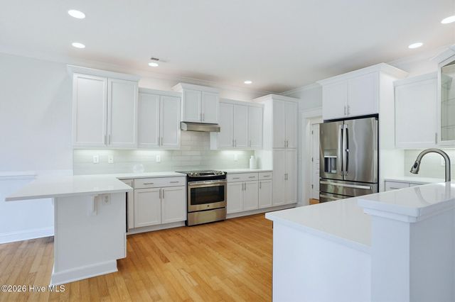 23 Stonegate Circle, Hampstead, NC 28443