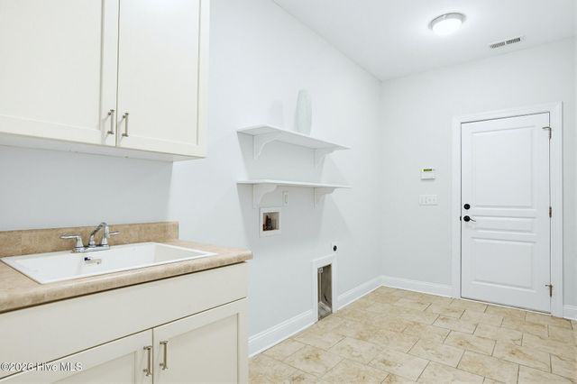 23 Stonegate Circle, Hampstead, NC 28443