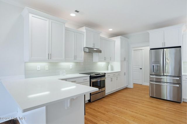 23 Stonegate Circle, Hampstead, NC 28443