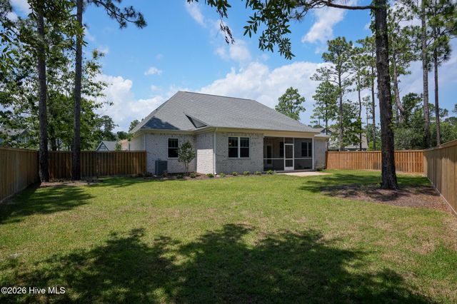 23 Stonegate Circle, Hampstead, NC 28443