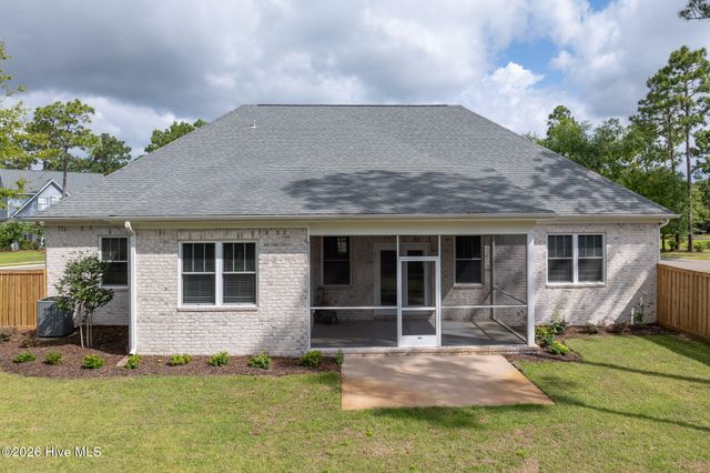 23 Stonegate Circle, Hampstead, NC 28443