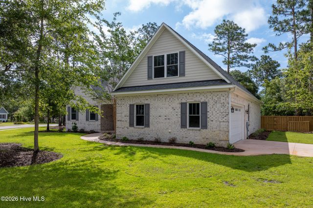 23 Stonegate Circle, Hampstead, NC 28443