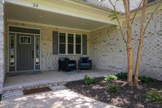 23 Stonegate Circle, Hampstead, NC 28443