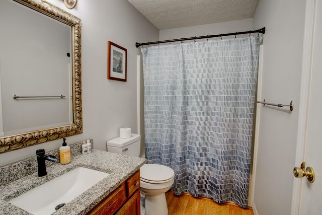 2404 Suwanee Lane, Fort Walton Beach, FL 32547