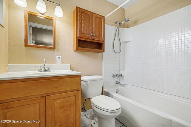 15 E Avenue A, Melbourne, FL 32901