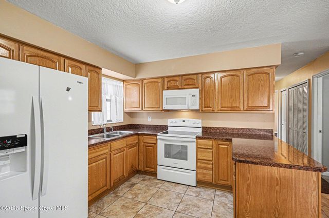 15 E Avenue A, Melbourne, FL 32901