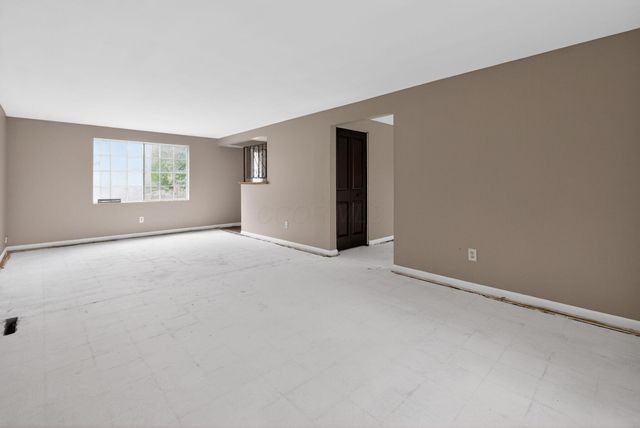 5824 La Paz Place, Westerville, OH 43081