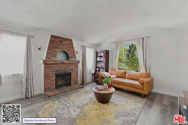 8920 Dalton Avenue, Los Angeles, CA 90047