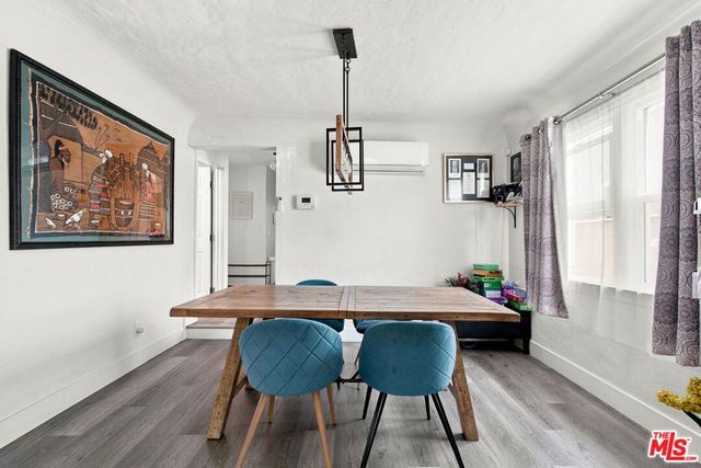 8920 Dalton Avenue, Los Angeles, CA 90047
