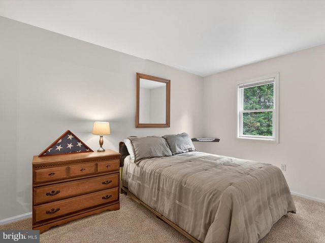 203 PLEASANT HILL DR, Lititz, PA 17543