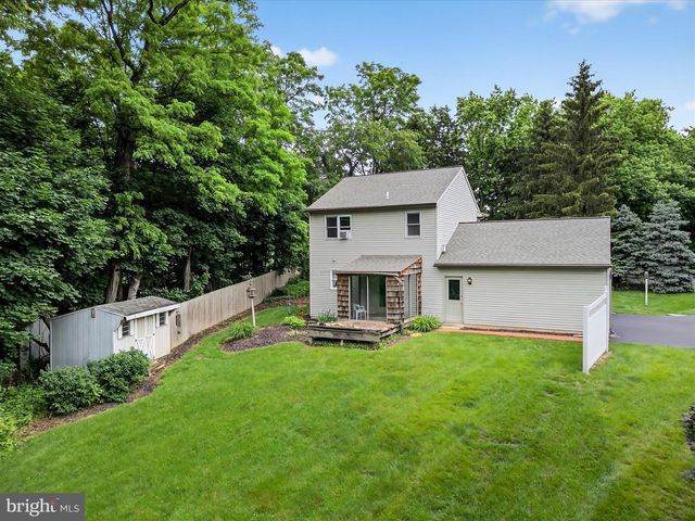 203 PLEASANT HILL DR, Lititz, PA 17543