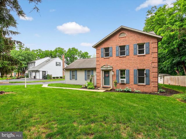 203 PLEASANT HILL DR, Lititz, PA 17543