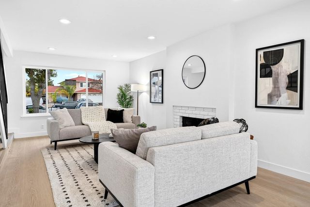 32508 Regents Blvd, Union City, CA 94587