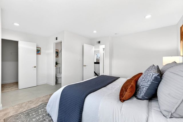 32508 Regents Blvd, Union City, CA 94587