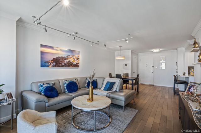 18-15 215th Street 15F, Bayside, NY 11360