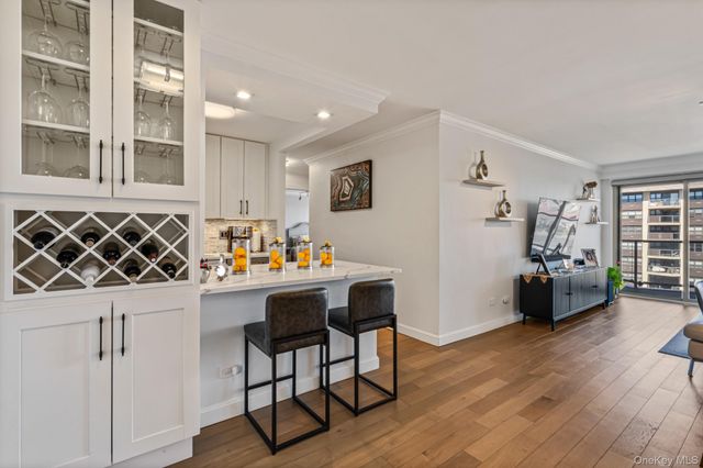 18-15 215th Street 15F, Bayside, NY 11360