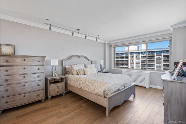 18-15 215th Street 15F, Bayside, NY 11360