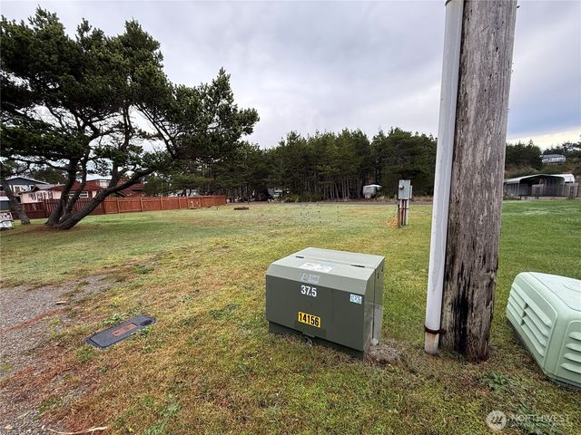 29528 G Street, Ocean Park, WA 98640