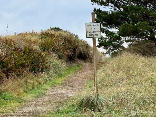 29528 G Street, Ocean Park, WA 98640