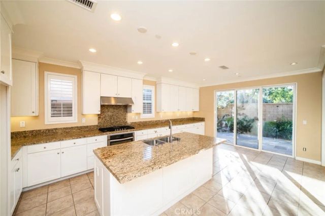 55 Ivory Petal, Irvine, CA 92620