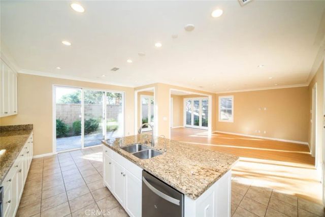 55 Ivory Petal, Irvine, CA 92620