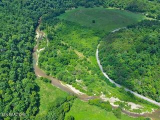 2 Blackburn Fork Rd, Cookeville, TN 38501
