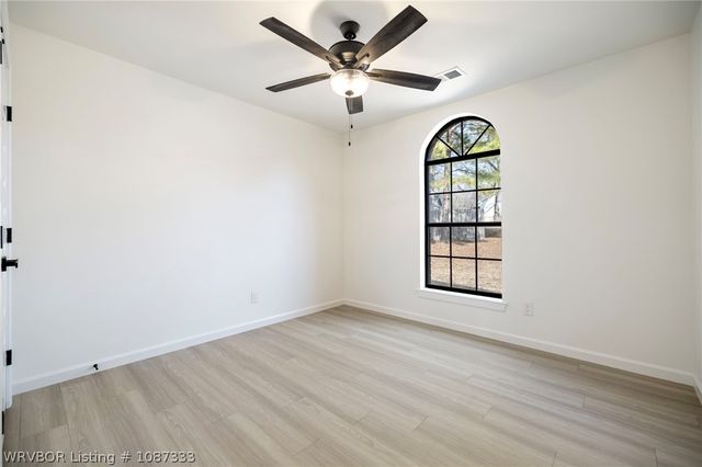 34 Easley Loop, Greenwood, AR 72936