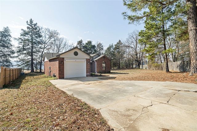 34 Easley Loop, Greenwood, AR 72936