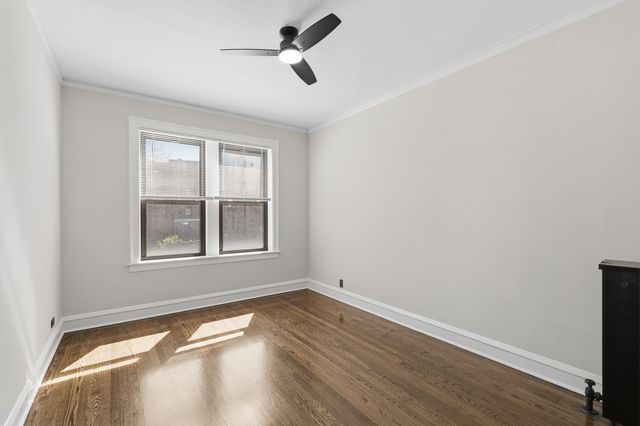 6851 S Paxton Avenue 1N, Chicago, IL 60649
