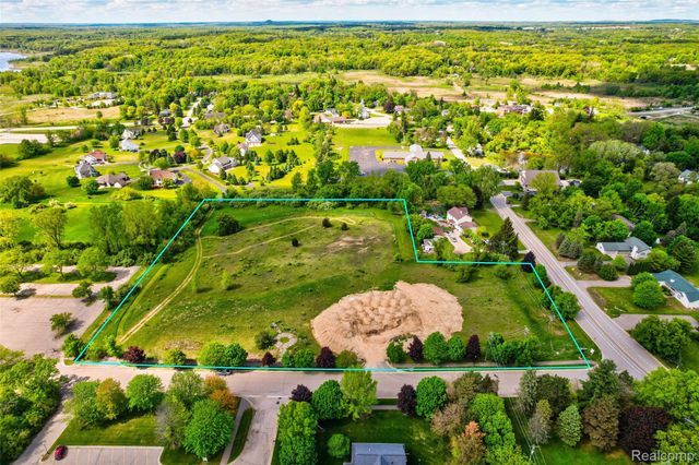 12750 FOUNTAIN SQUARE, Springfield Twp, MI 48350