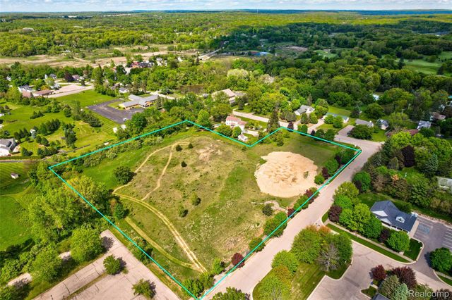 12750 FOUNTAIN SQUARE, Springfield Twp, MI 48350