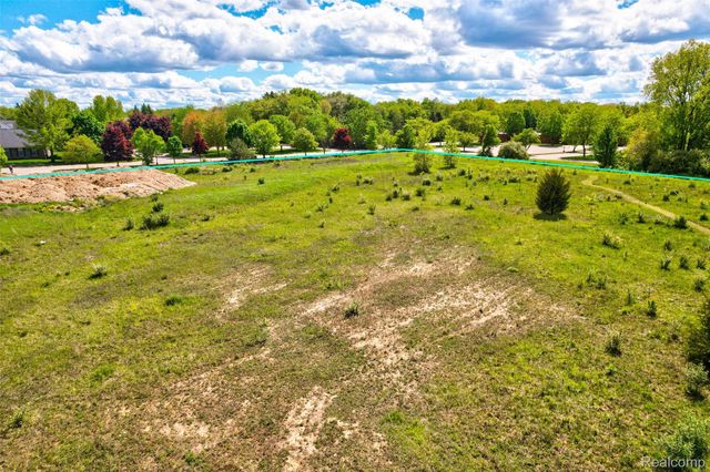 12750 FOUNTAIN SQUARE, Springfield Twp, MI 48350