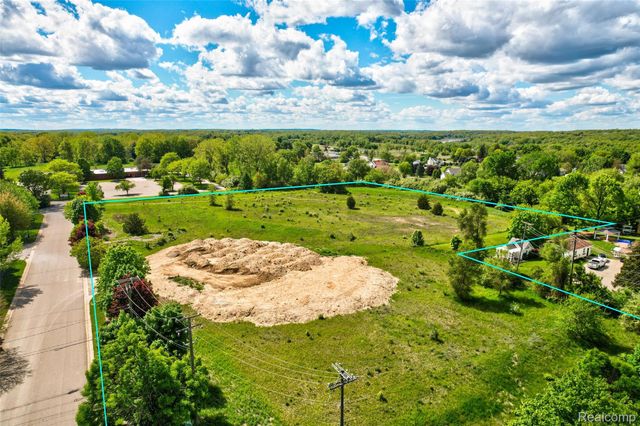 12750 FOUNTAIN SQUARE, Springfield Twp, MI 48350