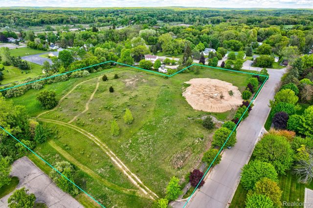 12750 FOUNTAIN SQUARE, Springfield Twp, MI 48350