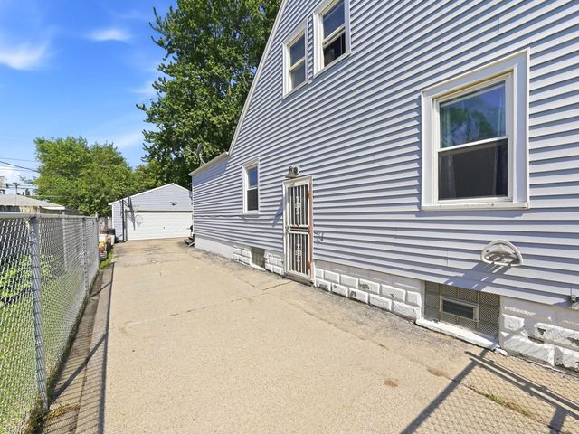 602 Hirsch Avenue, Calumet City, IL 60409