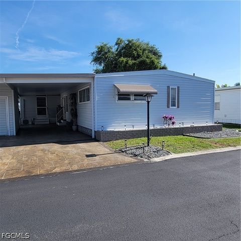 275 Boros DR, North Fort Myers, FL 33903