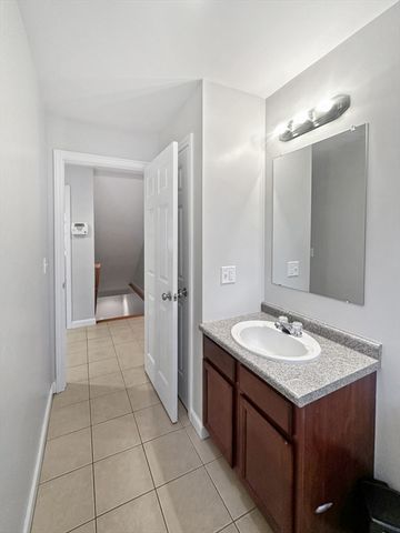 18 Ferry Street B, Lawrence, MA 01841