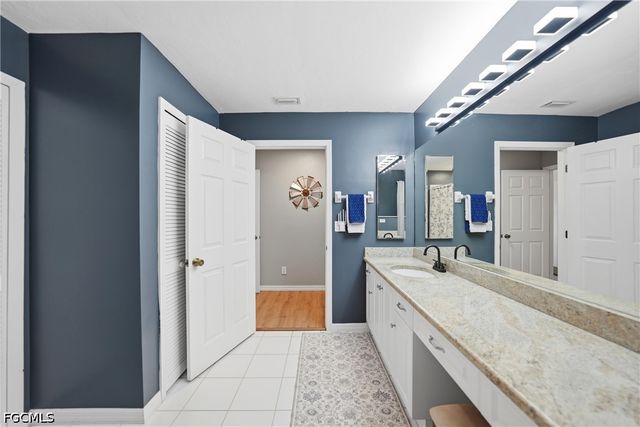 515 Gleason PKWY, Cape Coral, FL 33914