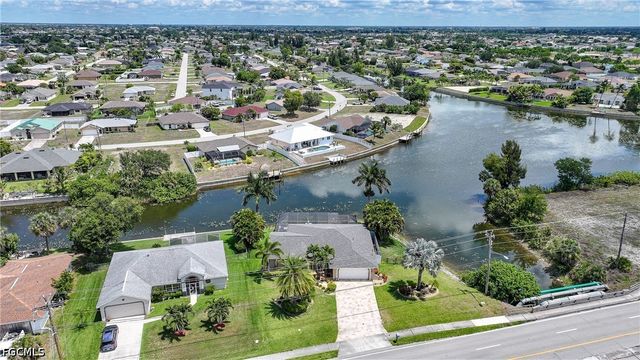 515 Gleason PKWY, Cape Coral, FL 33914