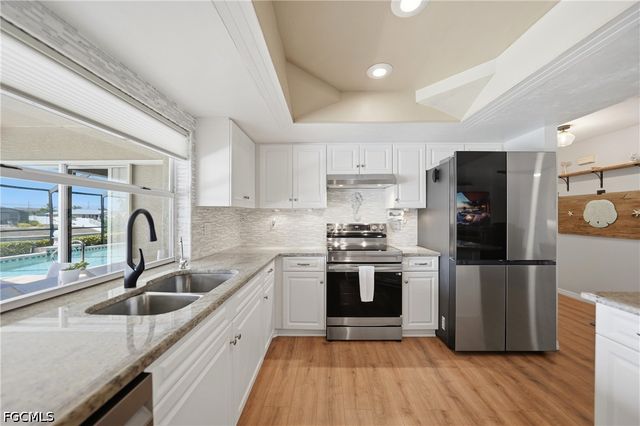 515 Gleason PKWY, Cape Coral, FL 33914