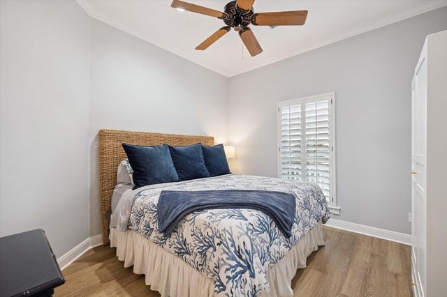 1335 Tiki Drive, Tiki Island, TX 77554