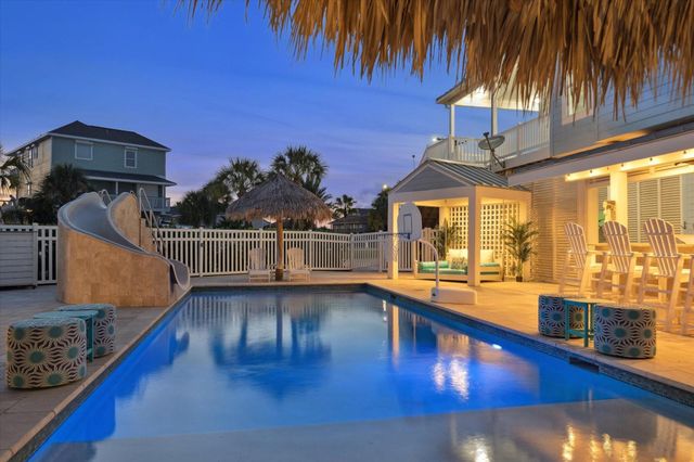 1335 Tiki Drive, Tiki Island, TX 77554