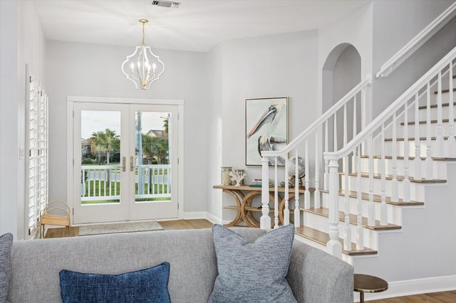 1335 Tiki Drive, Tiki Island, TX 77554