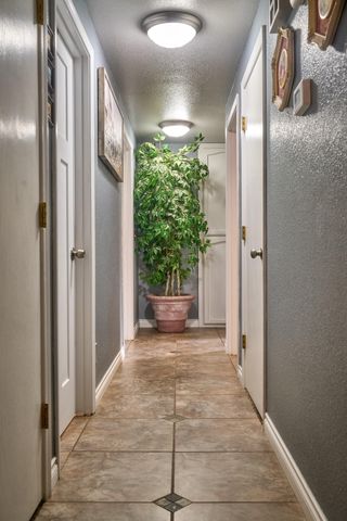 911 La Loma Drive, Medford, OR 97504
