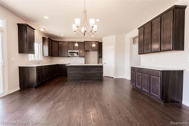 5591 Morgan Lake Drive, Clarkston, MI 48348