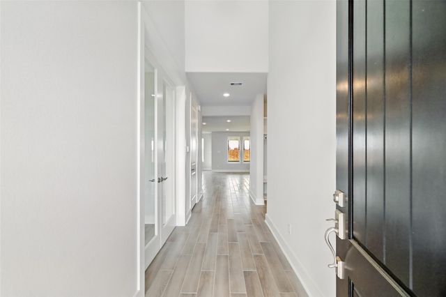 13618 Hartwell Bend Drive, Texas City, TX 77568