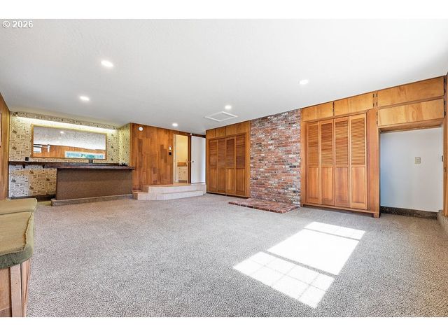 3470 HYACINTH St, Eugene, OR 97404