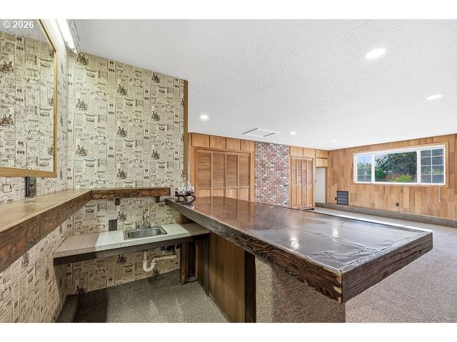 3470 HYACINTH St, Eugene, OR 97404