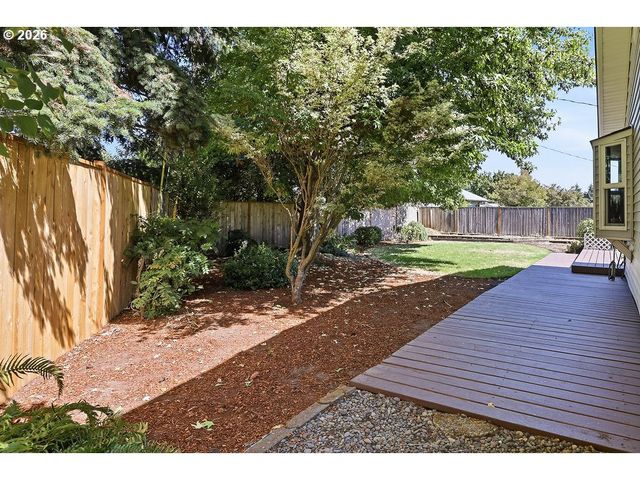 3470 HYACINTH St, Eugene, OR 97404